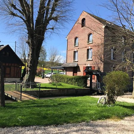 Logis - Hotel & Restaurant Moulin Des Forges Saint-Omer-en-Chaussee Exterior photo