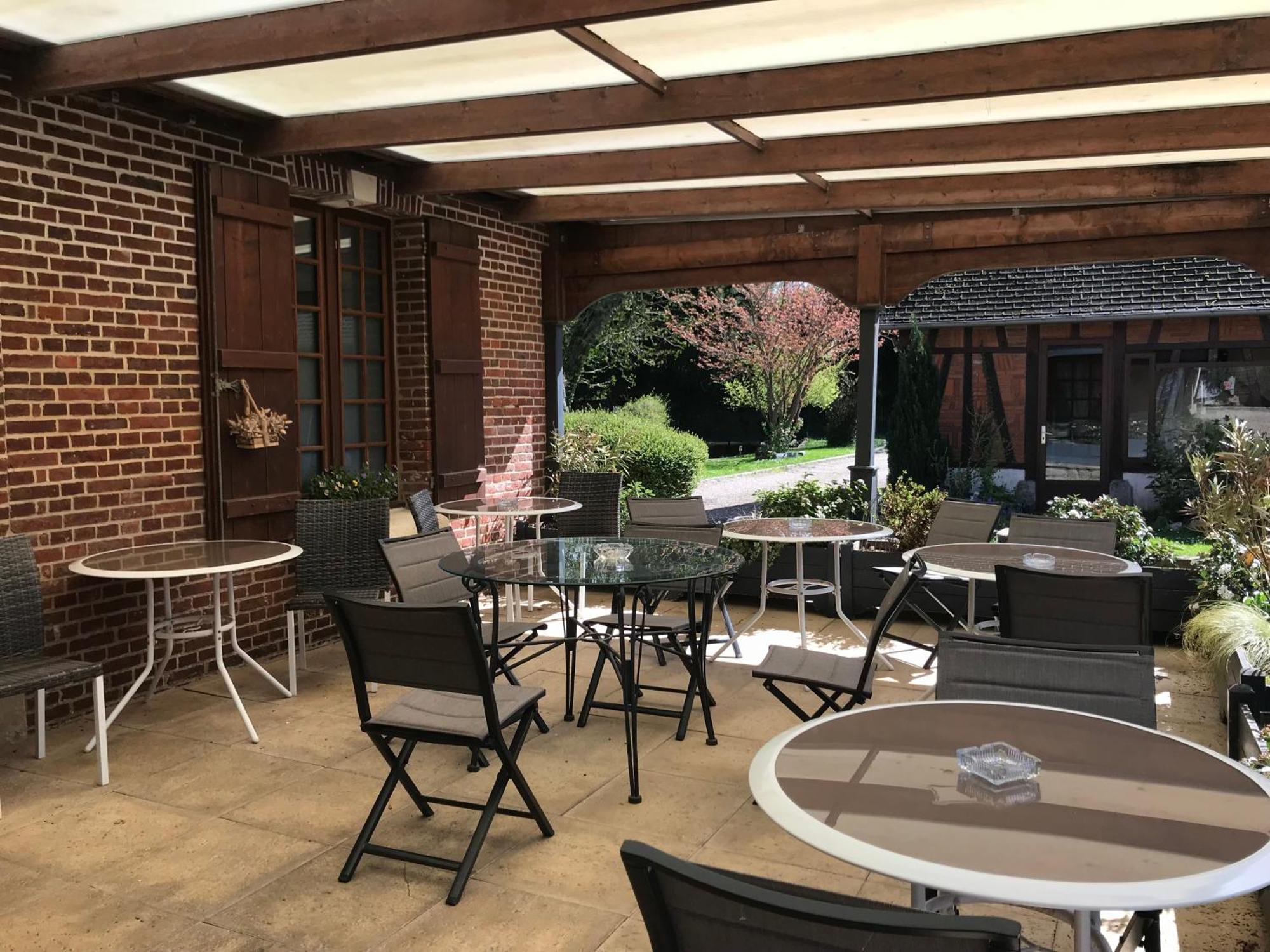 Logis - Hotel & Restaurant Moulin Des Forges Saint-Omer-en-Chaussee Exterior photo